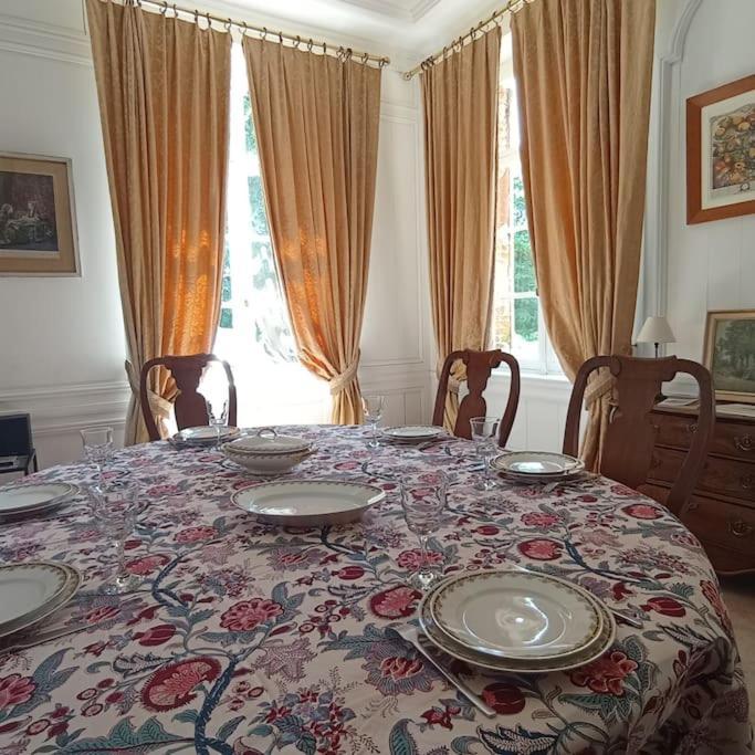 Chateau De Heuqueville Heuqueville  Eksteriør billede